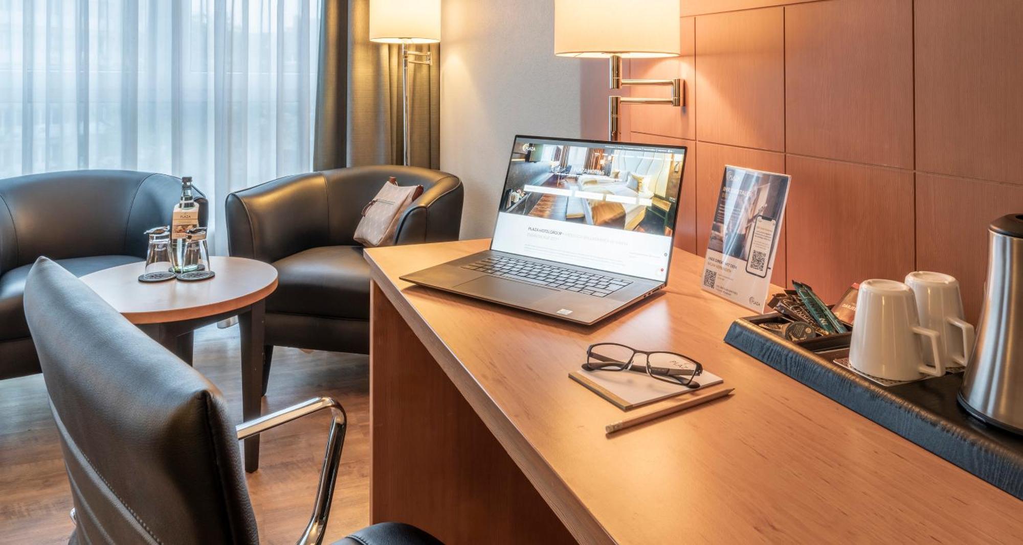 Plaza Premium Koeln Hotell Eksteriør bilde