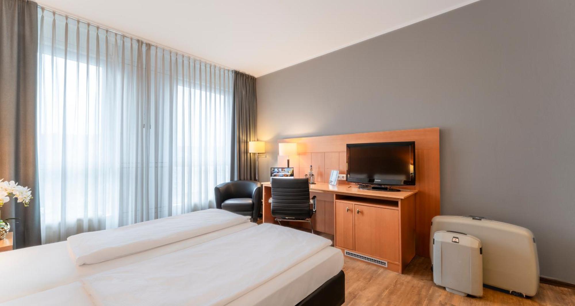 Plaza Premium Koeln Hotell Eksteriør bilde