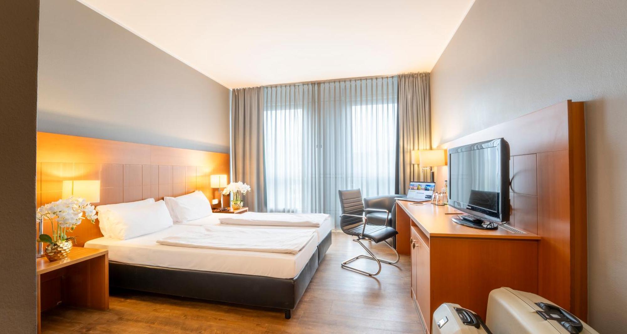 Plaza Premium Koeln Hotell Eksteriør bilde
