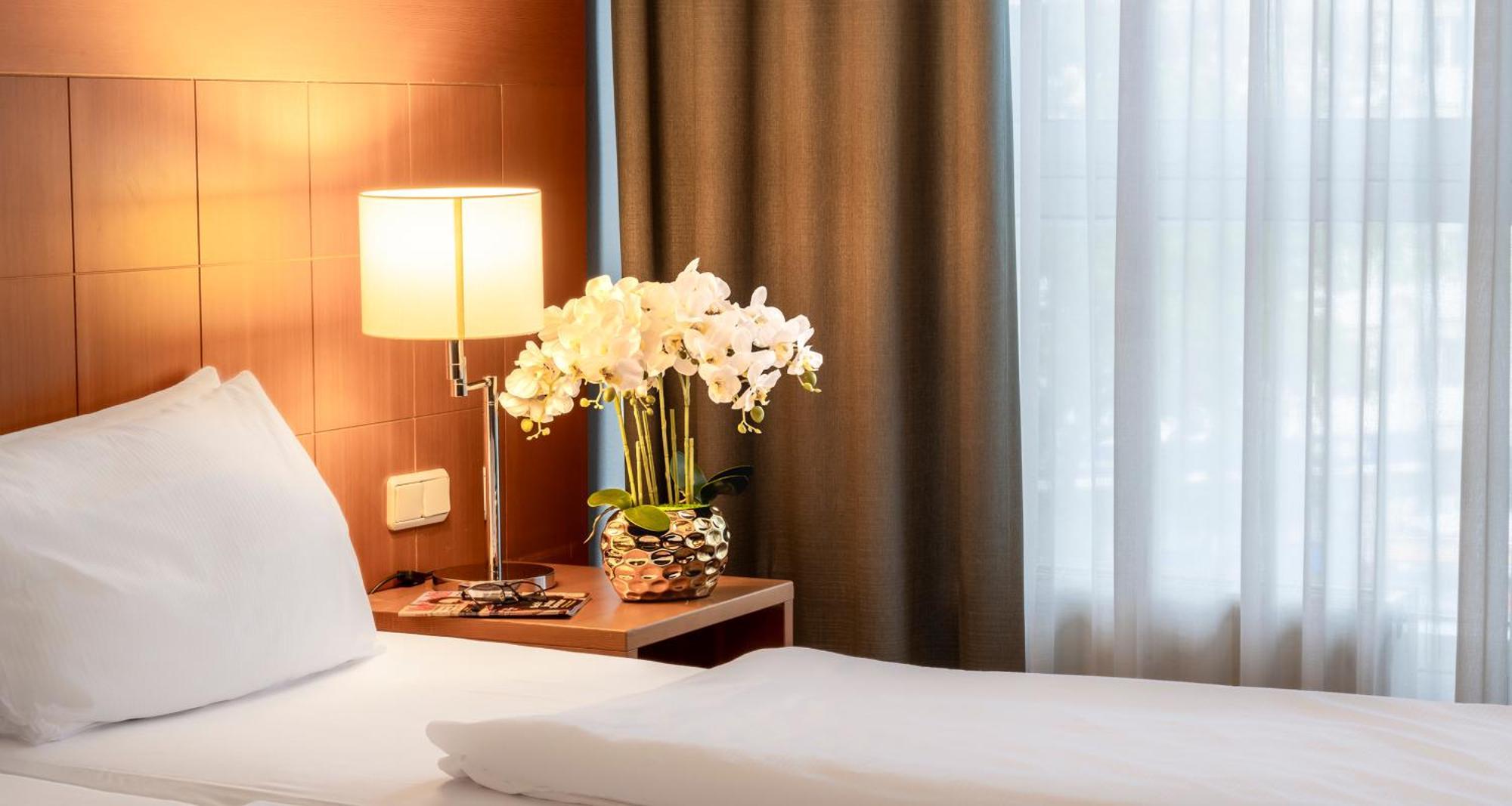 Plaza Premium Koeln Hotell Eksteriør bilde