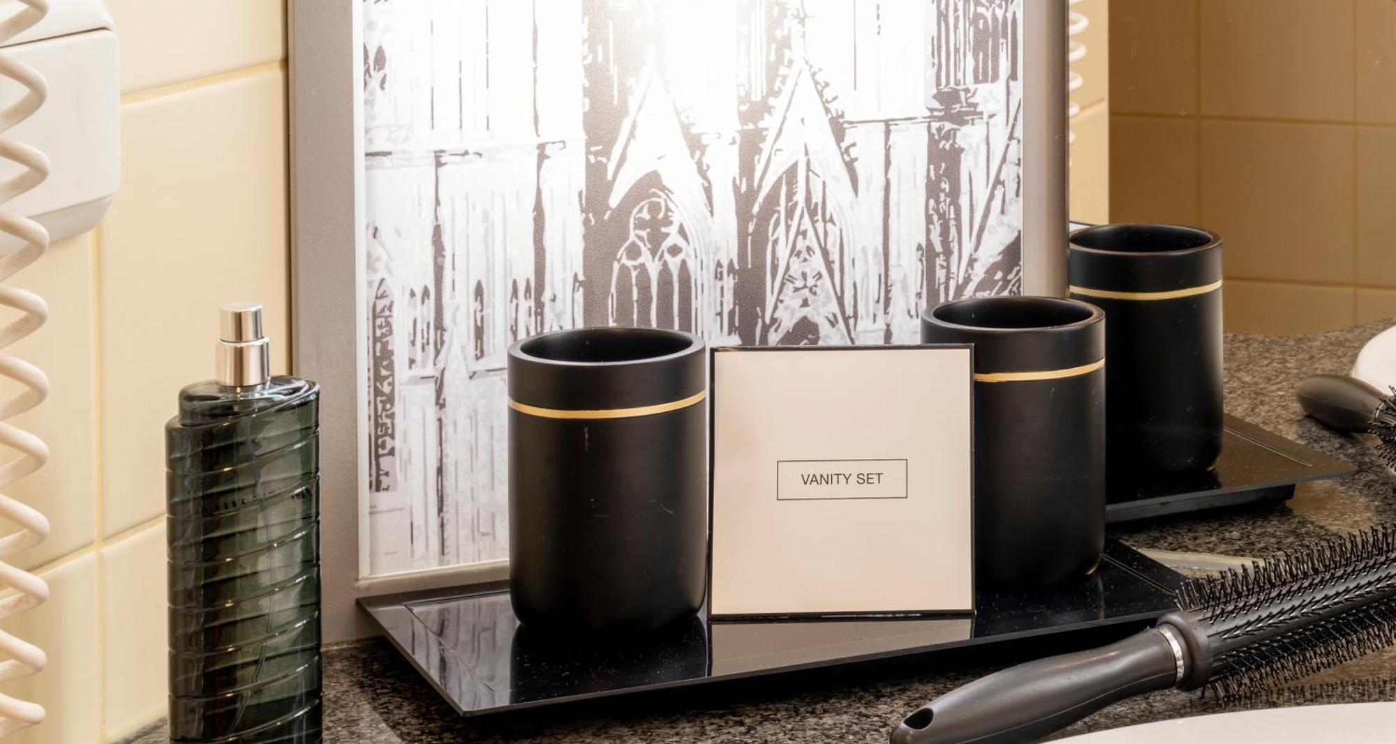 Plaza Premium Koeln Hotell Eksteriør bilde