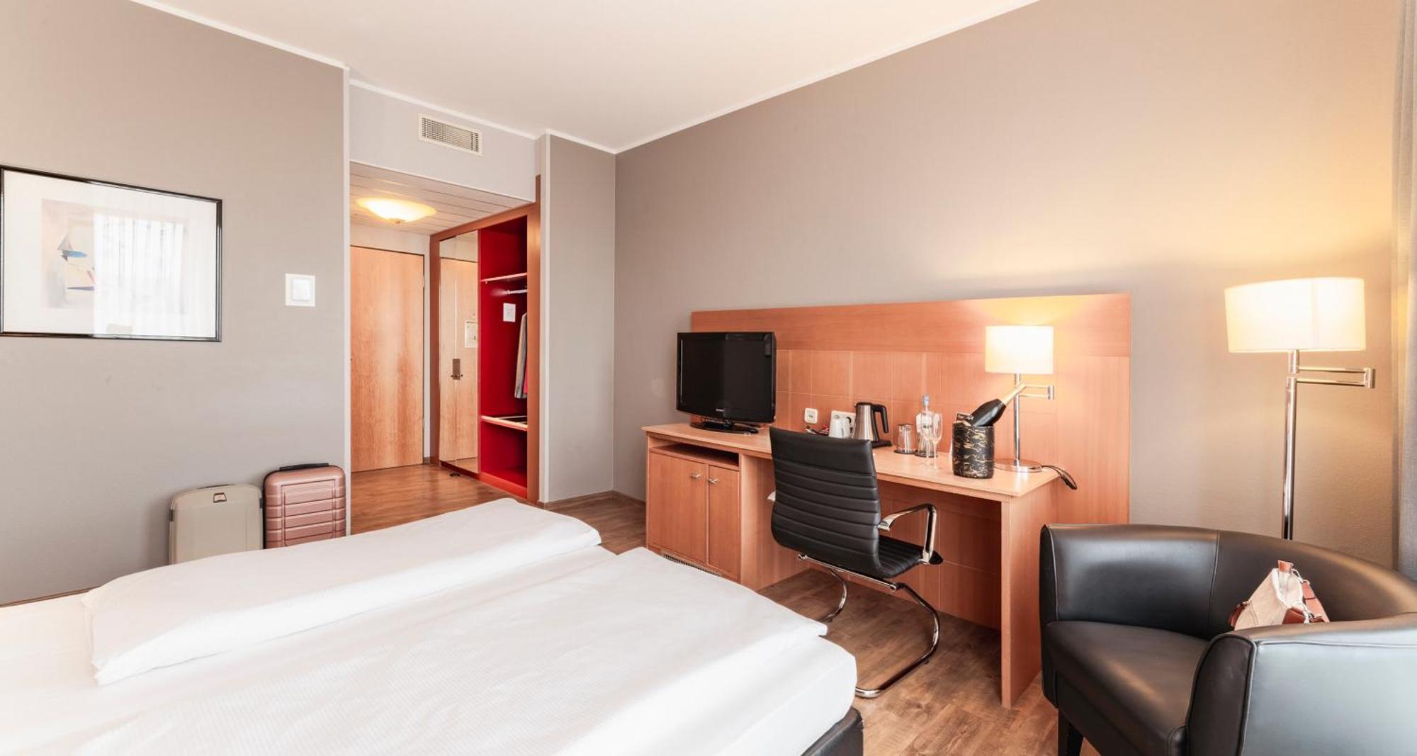 Plaza Premium Koeln Hotell Eksteriør bilde