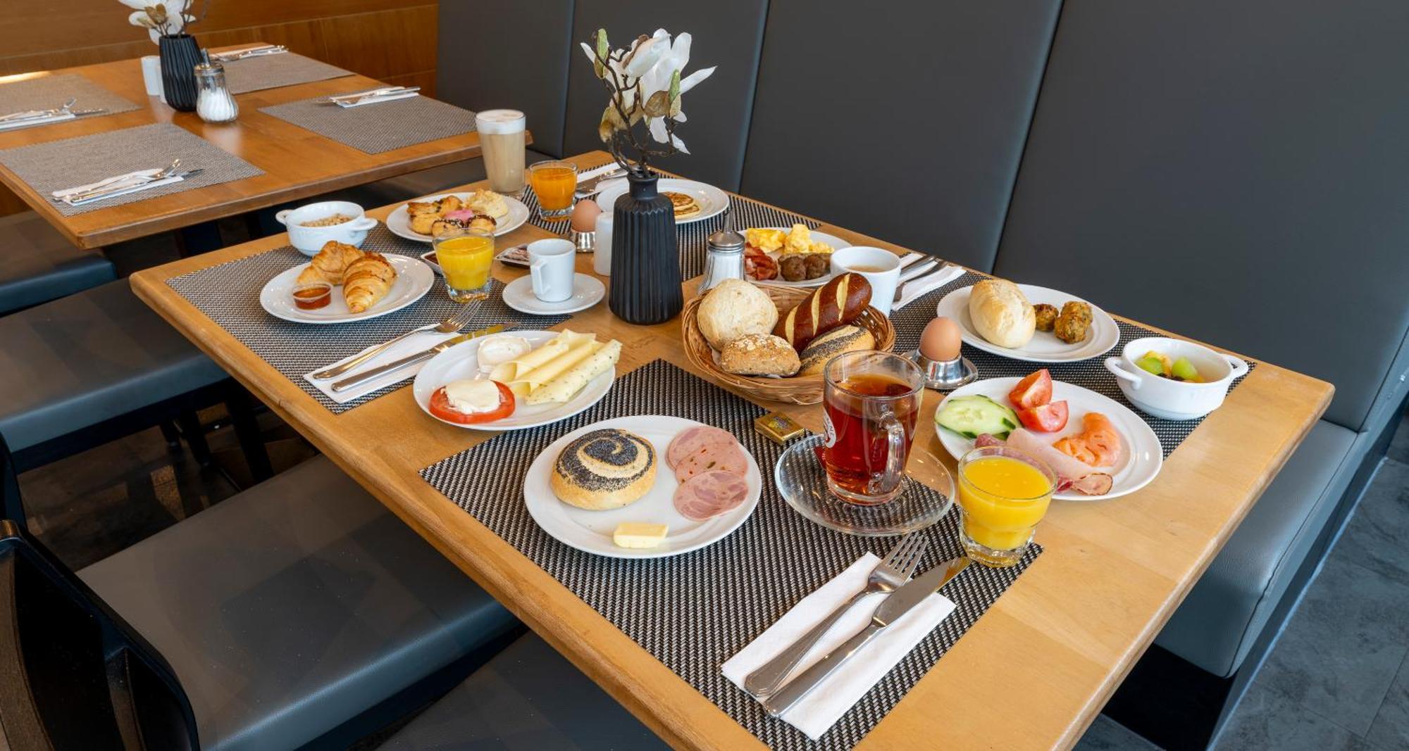 Plaza Premium Koeln Hotell Eksteriør bilde